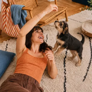 4-Week Puppy Training Routine: Potty, Cues & Socializing
