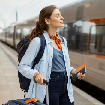 Solo Travel Safety Plan: Smart Habits + Checklist